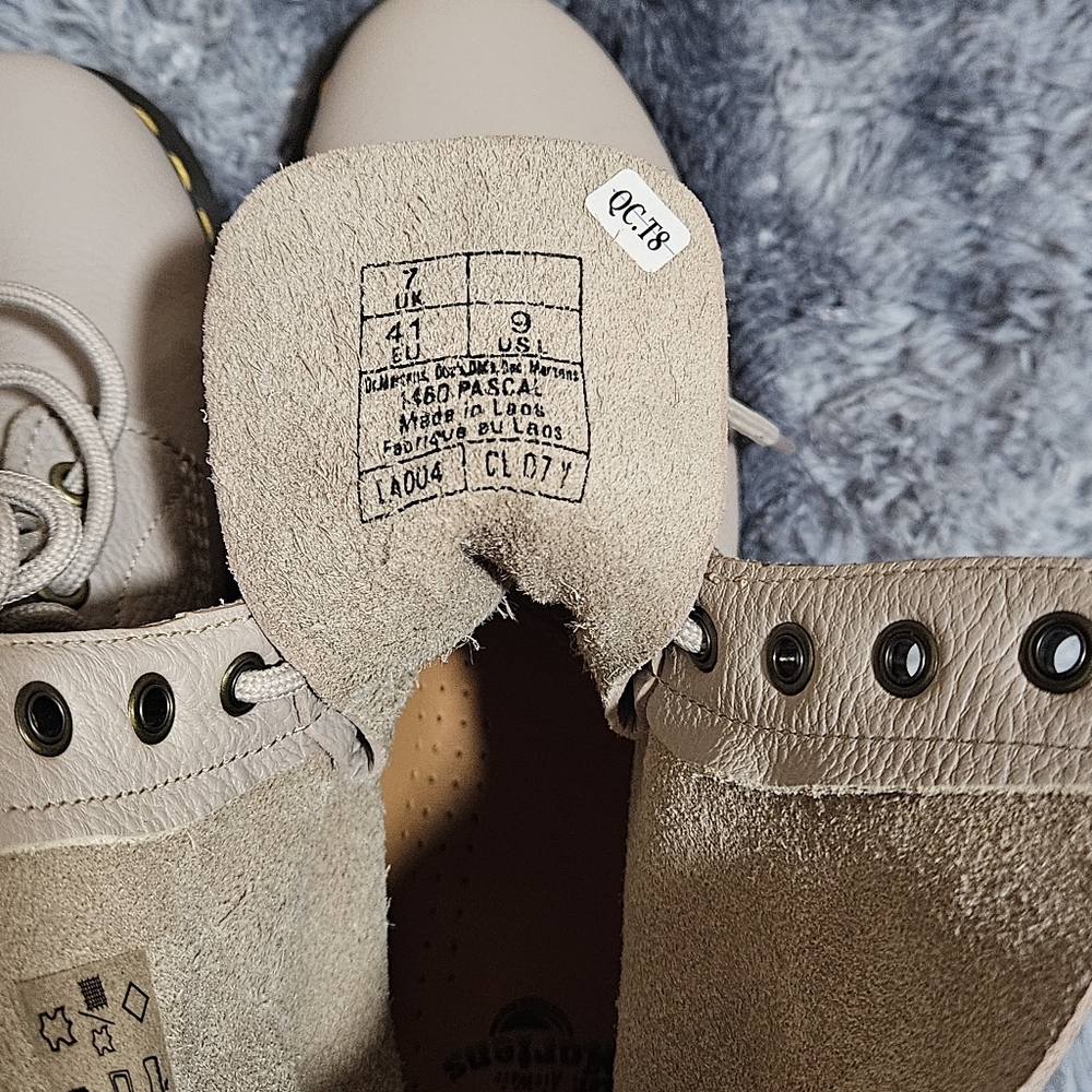 NWOB Dr Martens Pascal Boots sz 9 - Picture 5 of 5